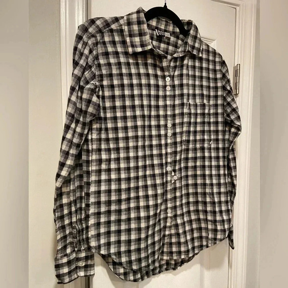 Roxy Women’s Black Cream Plaid Flannel Shirt Double Button Triangle Flap Size XS - Picture 3 of 12